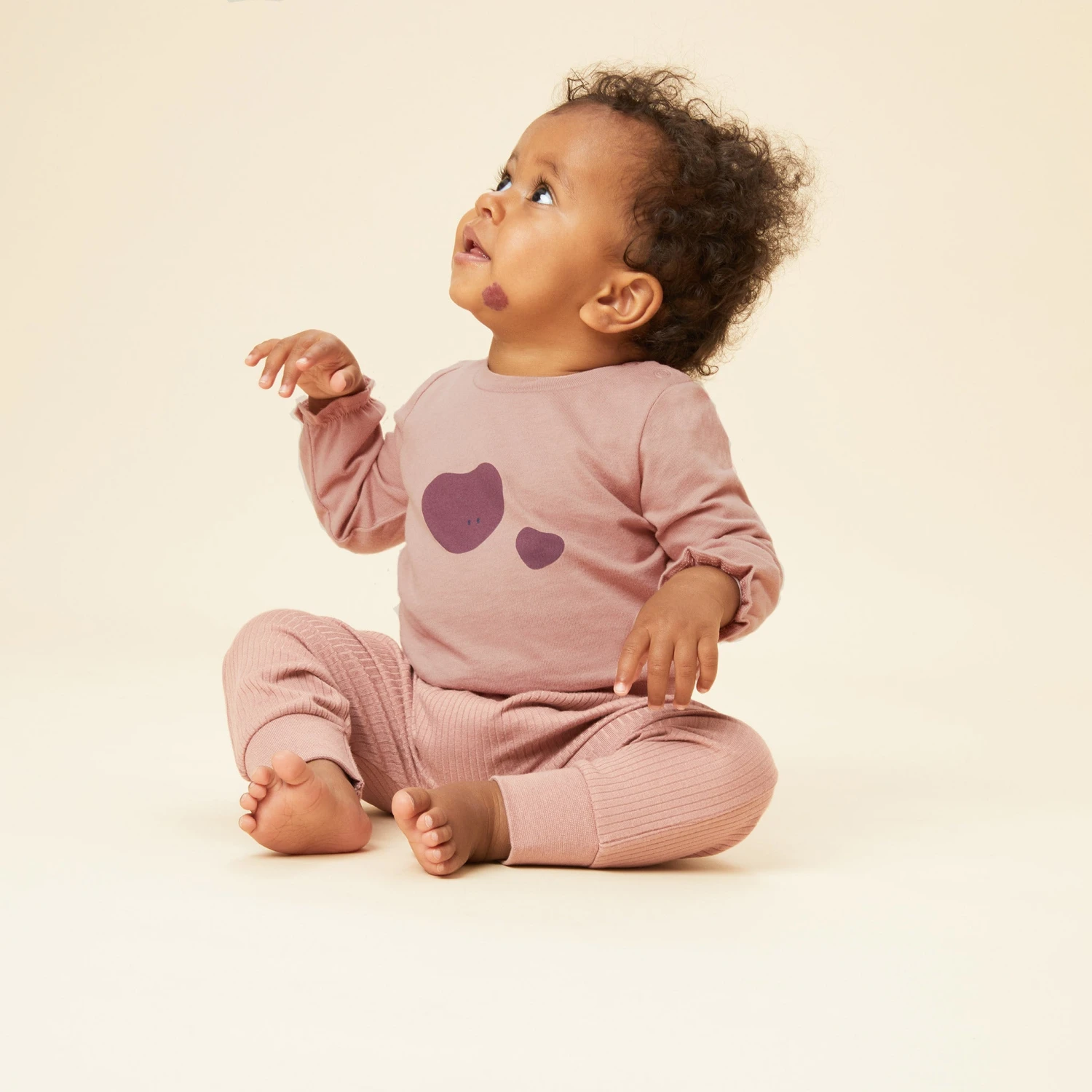 Heart Tee & Ribbed Joggers Outfit 3 Heart Tee & Ribbed Joggers Outfit