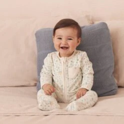 Peter Rabbit Clever Zip Baby Pajamas -Baby Clothing Shop Peter Rabbit Print Zip Up Sleepsuit 845