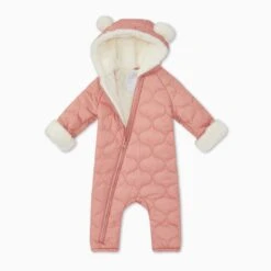 Recycled Waterproof Quilted Snowsuit 13 Recycled Waterproof Quilted Snowsuit -Baby Clothing Shop RecycledWaterproofQuiltedPramsuit Blush DETAIL