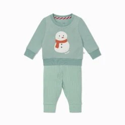 Snowman Sweater & Ribbed Leggings Outfit