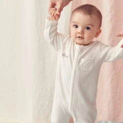 MORI Personalized Baby Pajamas & Mon Ami Bear Blanket Set -Baby Clothing Shop zip up sleepsuit white personalised 036 crop 1 6b65f685 414b 4a72 bec7 f30e66b55845